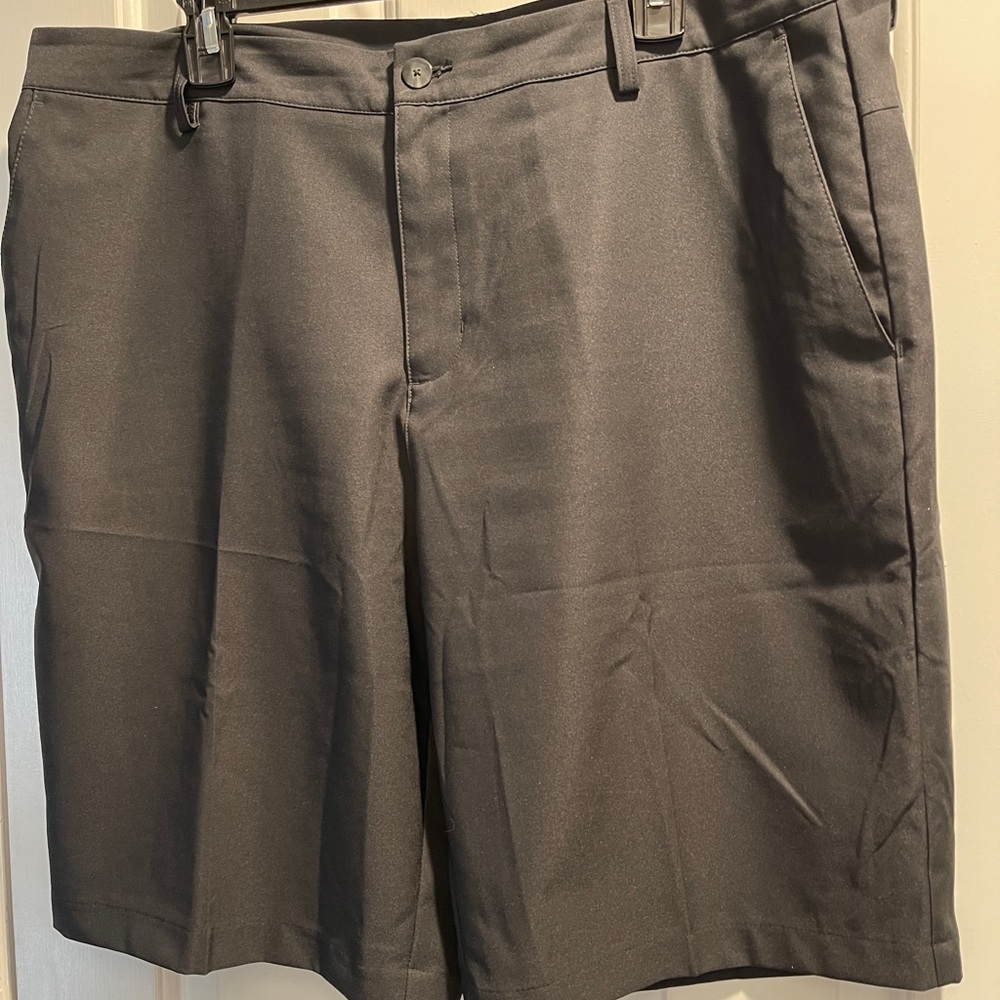 COPY - Men’s Adidas Golf Shorts Size 38 - Picture 2 of 2